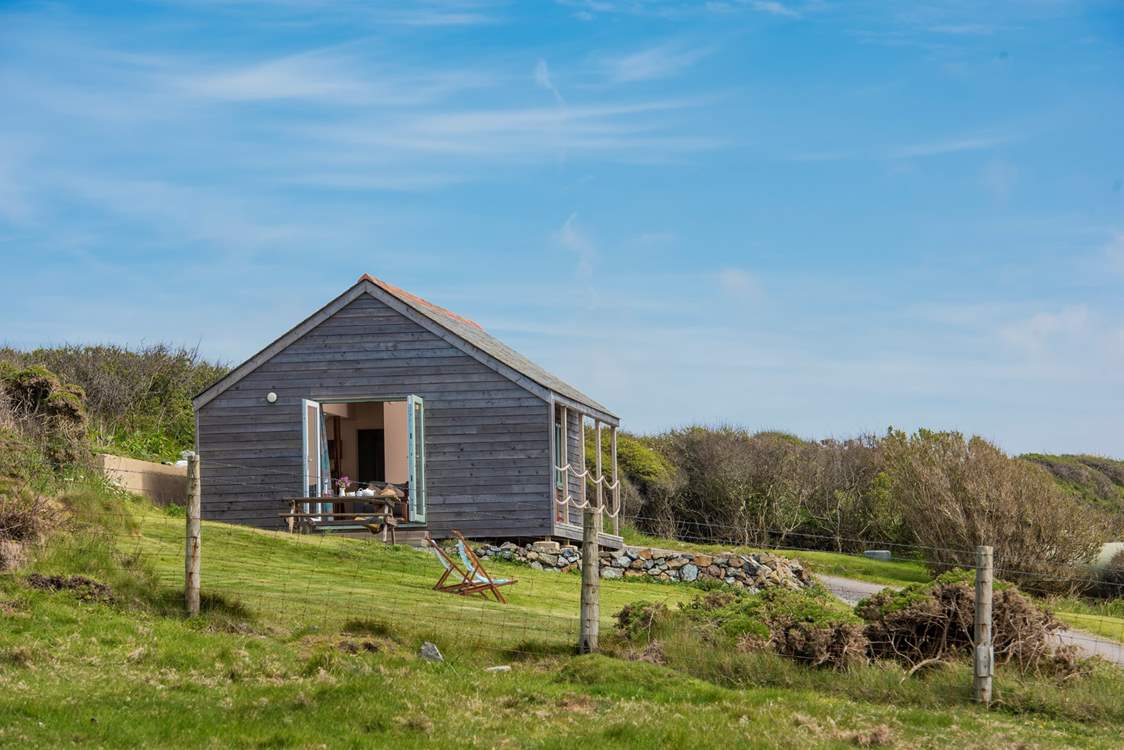Gull Rock Cabin in all its glory.