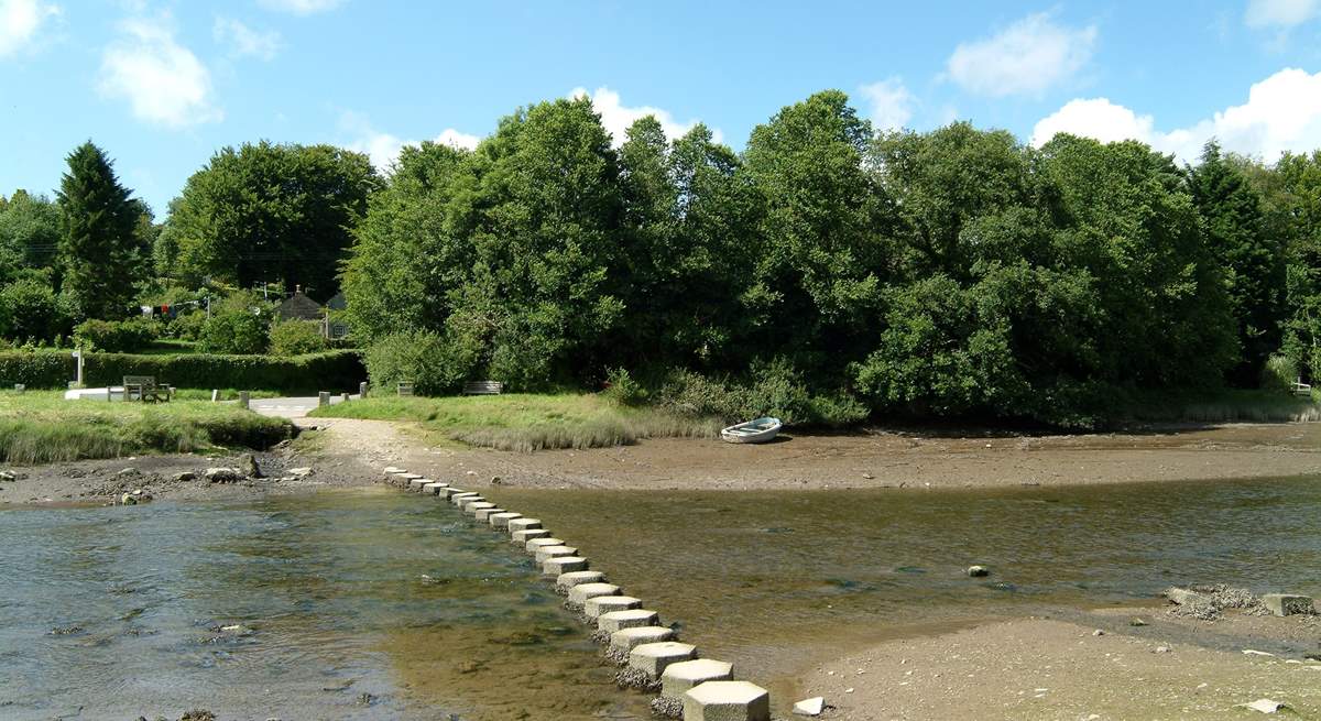 At low tide take the famous stepping stones across the creek, connecting one side of the village with the other.