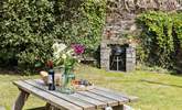 What a lovely spot to enjoy a touch of al fresco dining. - Thumbnail Image