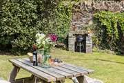 What a lovely spot to enjoy a touch of al fresco dining.