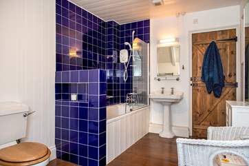 Enjoy a relaxing bath on holiday.