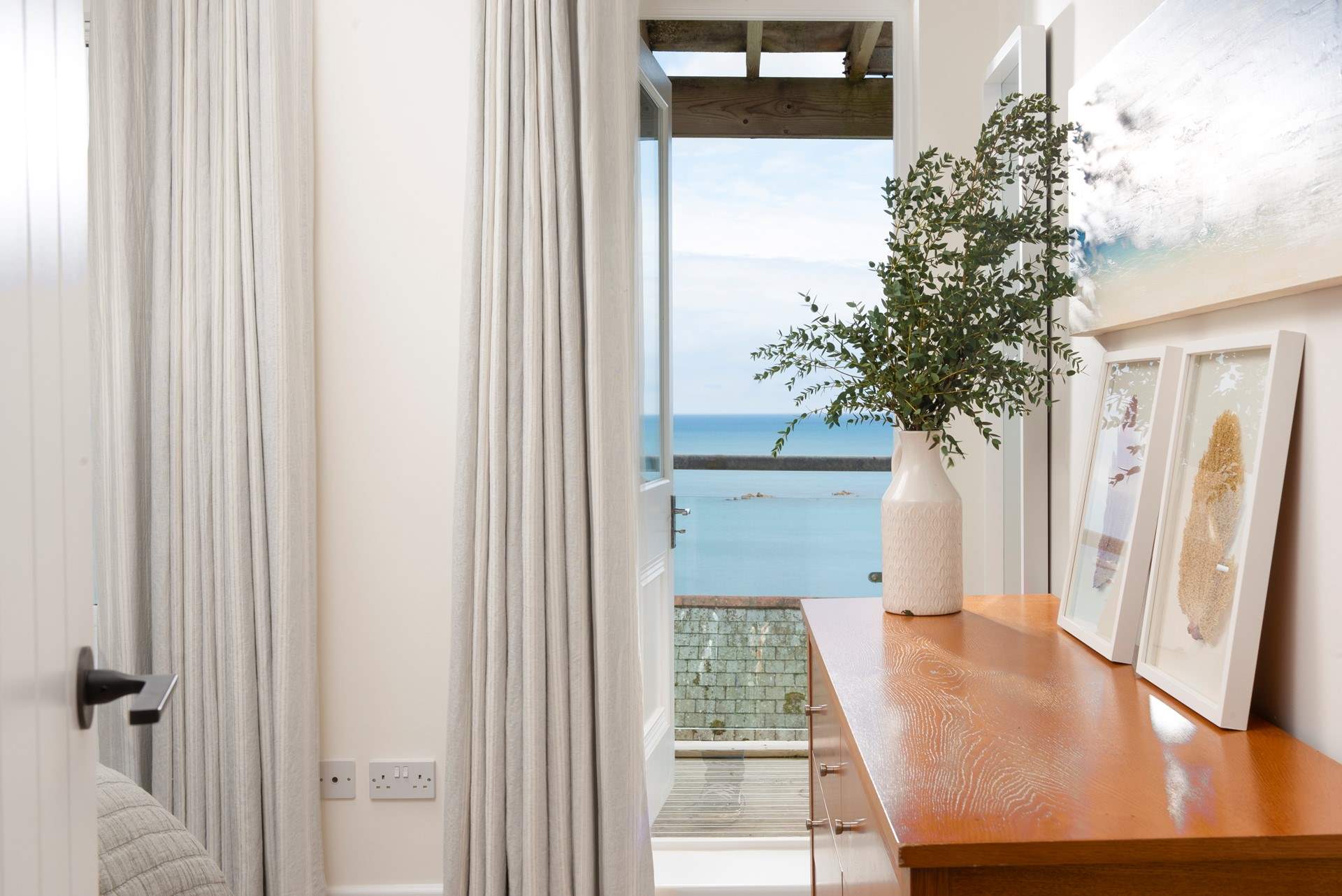 The door to the lower deck.