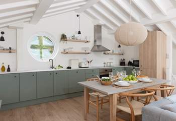 An elegant and sophisticated space to get together with your loved ones.
