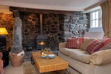 Enjoy a cosy evening in Minstrel Cottage.