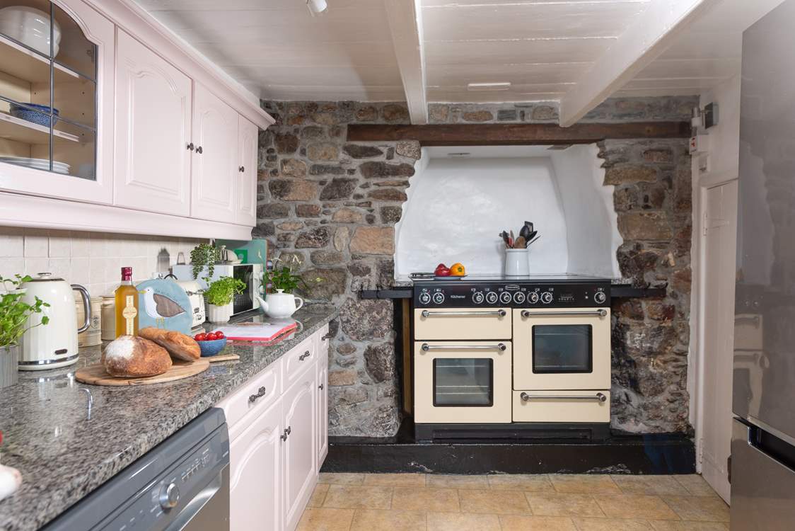 The kitchen has all the equipment you will need including this fabulous double electric range cooker.