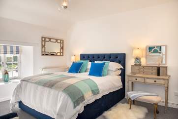 The gorgeous bedroom.