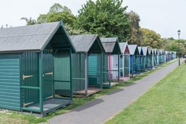 Puckpool park is popular with children, a five minute walk away, with its own cafe and plenty of ice cream!