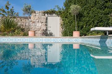 Please note the pool is shared with the owners however they will be considerate when guests are in residence.