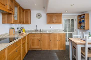 Lovely open feel to the kitchen and dining area.
