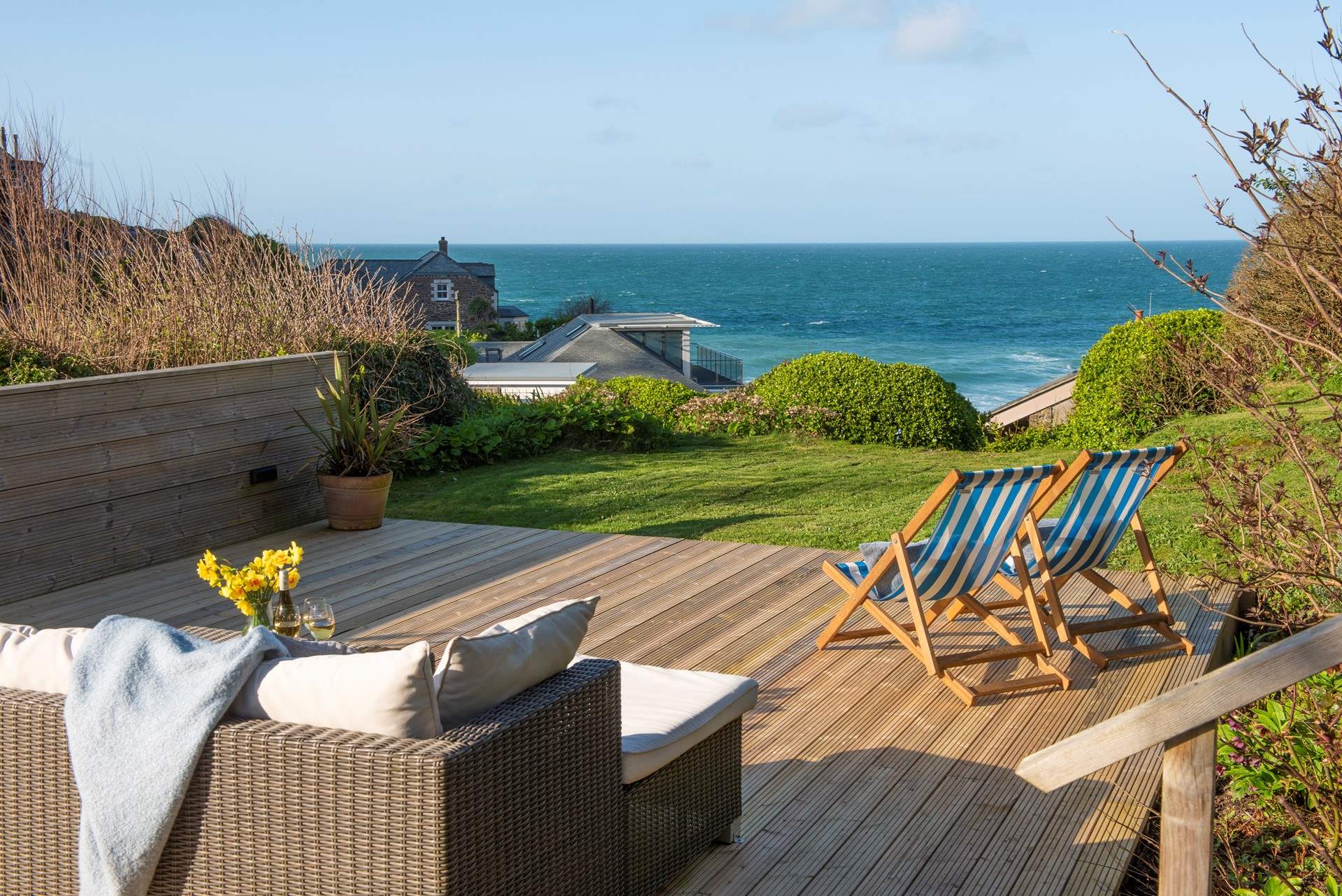 Wrap up and enjoy the fresh sea air in the winter if you like or wait until the warmer months and bask in the balmy setting sunlight. 