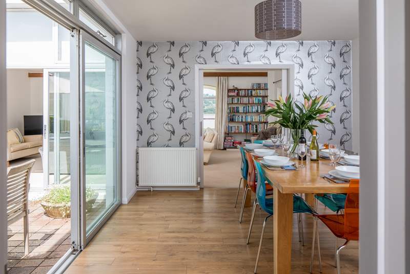 The open plan design of this house allows the rooms to link into each other perfectly, making for a wonderfully safe and connected space all on one level. 