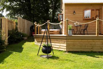 The gorgeous features and details continue outside.