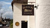 The welcoming local pub is within walking distance. 