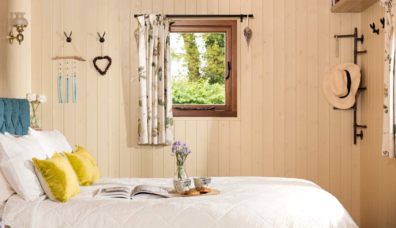 The sumptuous king size bed is perfect for a blissful sleep.