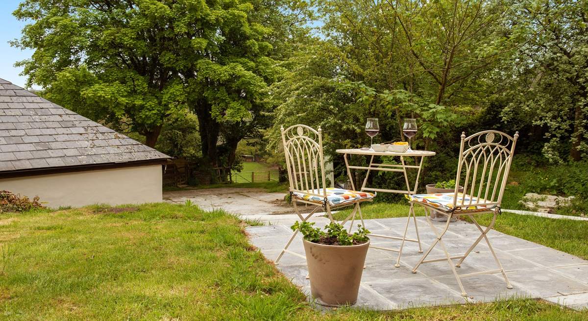 Enjoy morning coffee or evening sundowners on the terrace, set behind the cottage, whilst taking in those far reaching countryside views. The terrace is accessed via a set of steps or via a slope for those less mobile