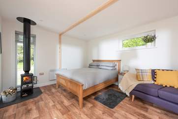 The warming wood-burner ensures year-round cosiness.
