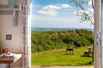 Firepit, hot tub, sun loungers and the fabulous setting - what more could you need!