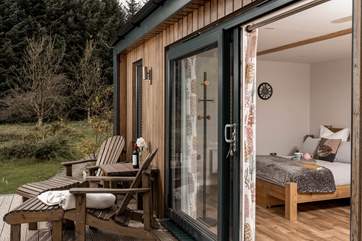 Woodland features echo your natural surroundings.