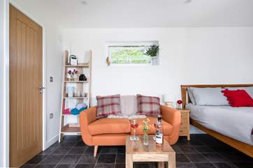 The very comfortable sitting-area, a great place to enjoy the views from the inside.