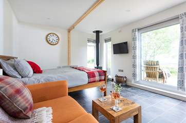 A space of cool, natural comfort.