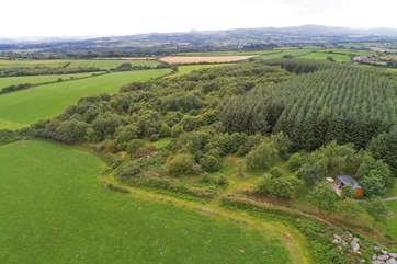 The aerial shot really shows how incredible this setting is.