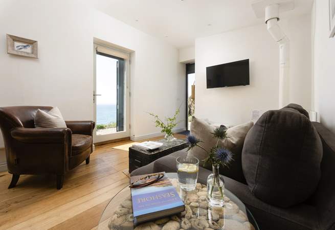 Room to relax and gaze at the view, or catch up on some TV.