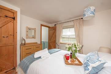 The double en suite bedroom.