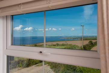 Bedrooms with a (sea) view.