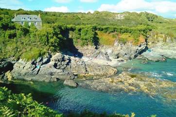 Prussia Cove is within walking distance for keen walkers.