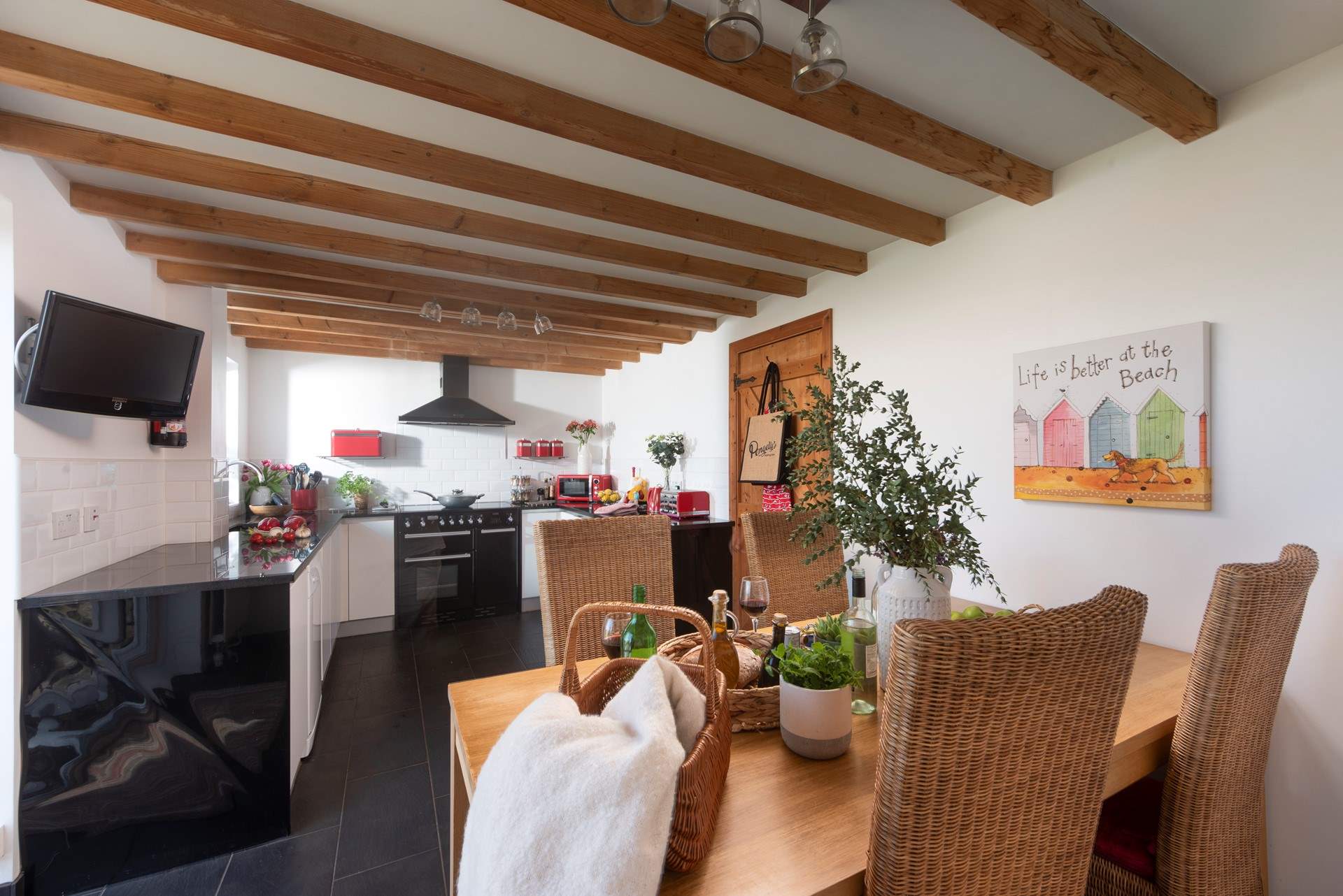 Open, light and social.