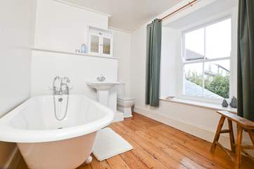 The light bathroom on the first floor.