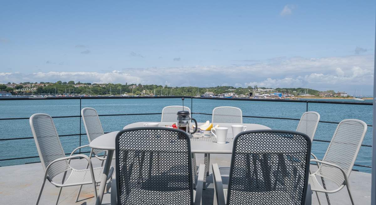 Dine in style overlooking Bembridge harbour. *Outdoor furniture is now teak.  New photographs to come.