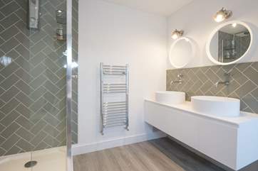 With his and her sinks, you won't be short of space in the master bedroom en suite.