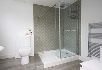 The main bedroom has a superb en suite bathroom with bath and separate shower cubicle.