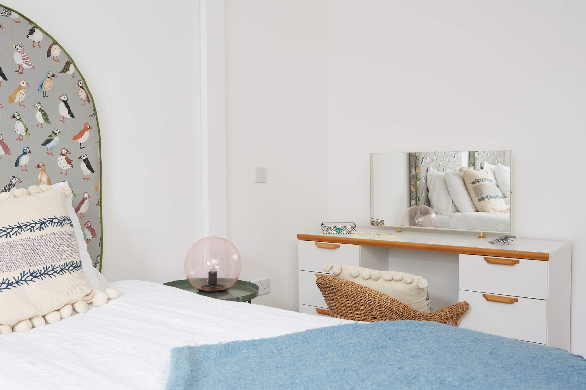 Detail to the twin bedroom.