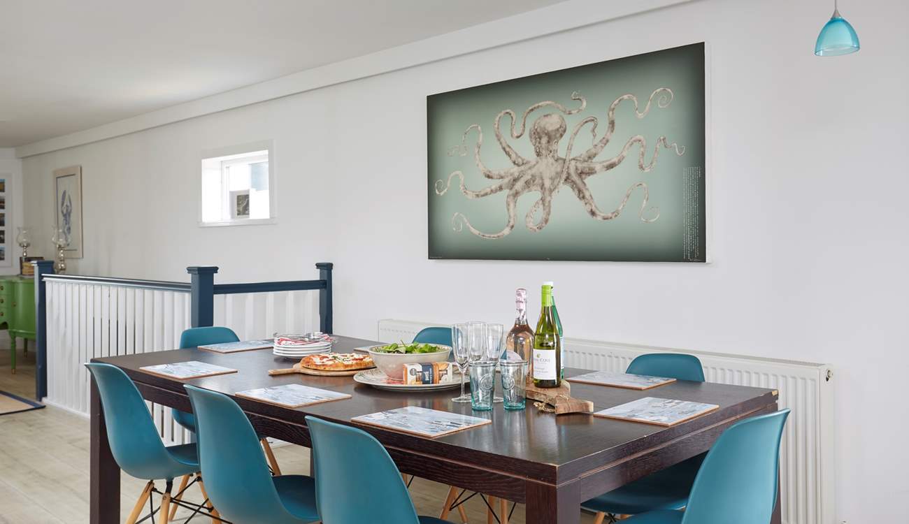 Prepare a light lunch before heading out on an island excursion.