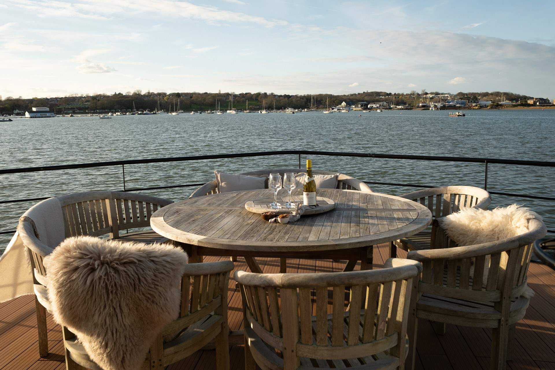 Enjoy al fresco dining any time on board your luxury houseboat.