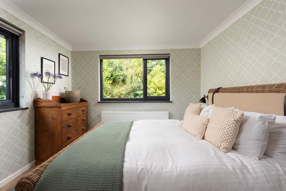 Calming green tones can be found in bedroom 3.