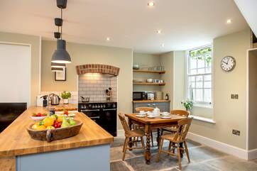 The breakfast/dining area.