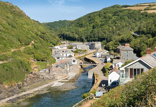 Take the stroll down the hill into the heart of Boscastle.