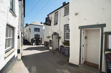The village is charming and has a selection of shops, galleries, pubs and restaurants.