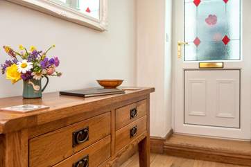 Step into Hudson Cottage and let your holiday begin.