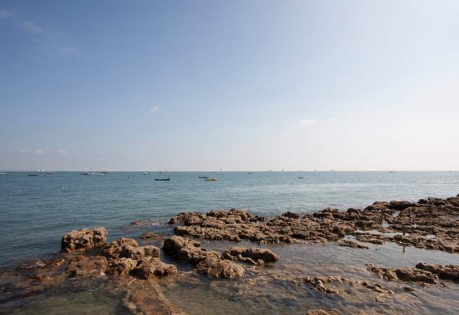 Overlooking the Solent, Seaview has rockpools galore for crabbing.