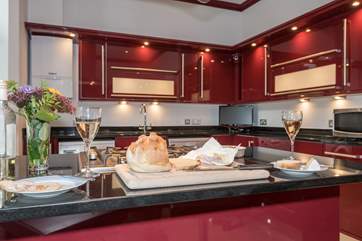 This apartment is furnished to a high standard throughout and has granite worktops in the kitchen.