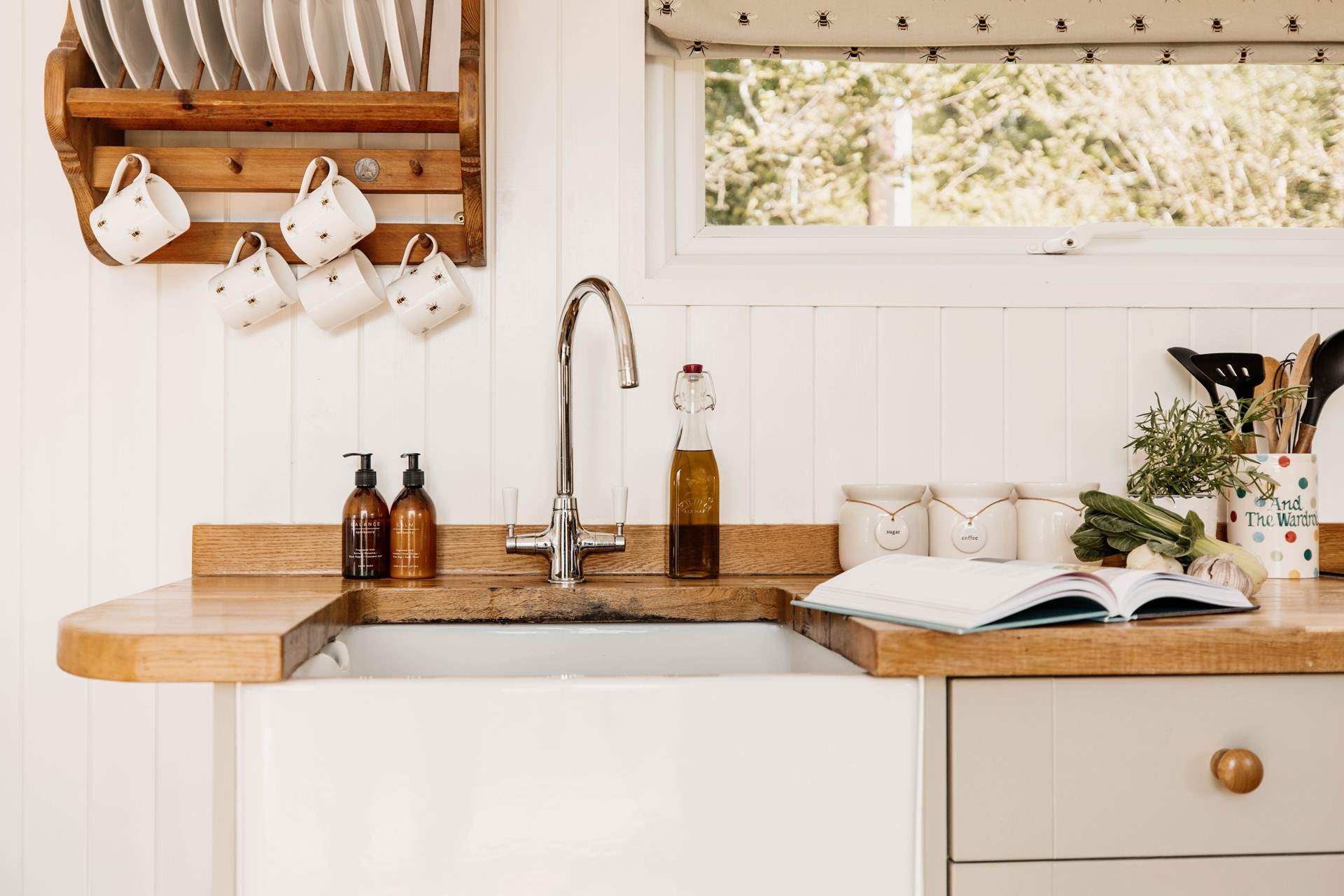 The kitchen has everything you need to create delicious feasts