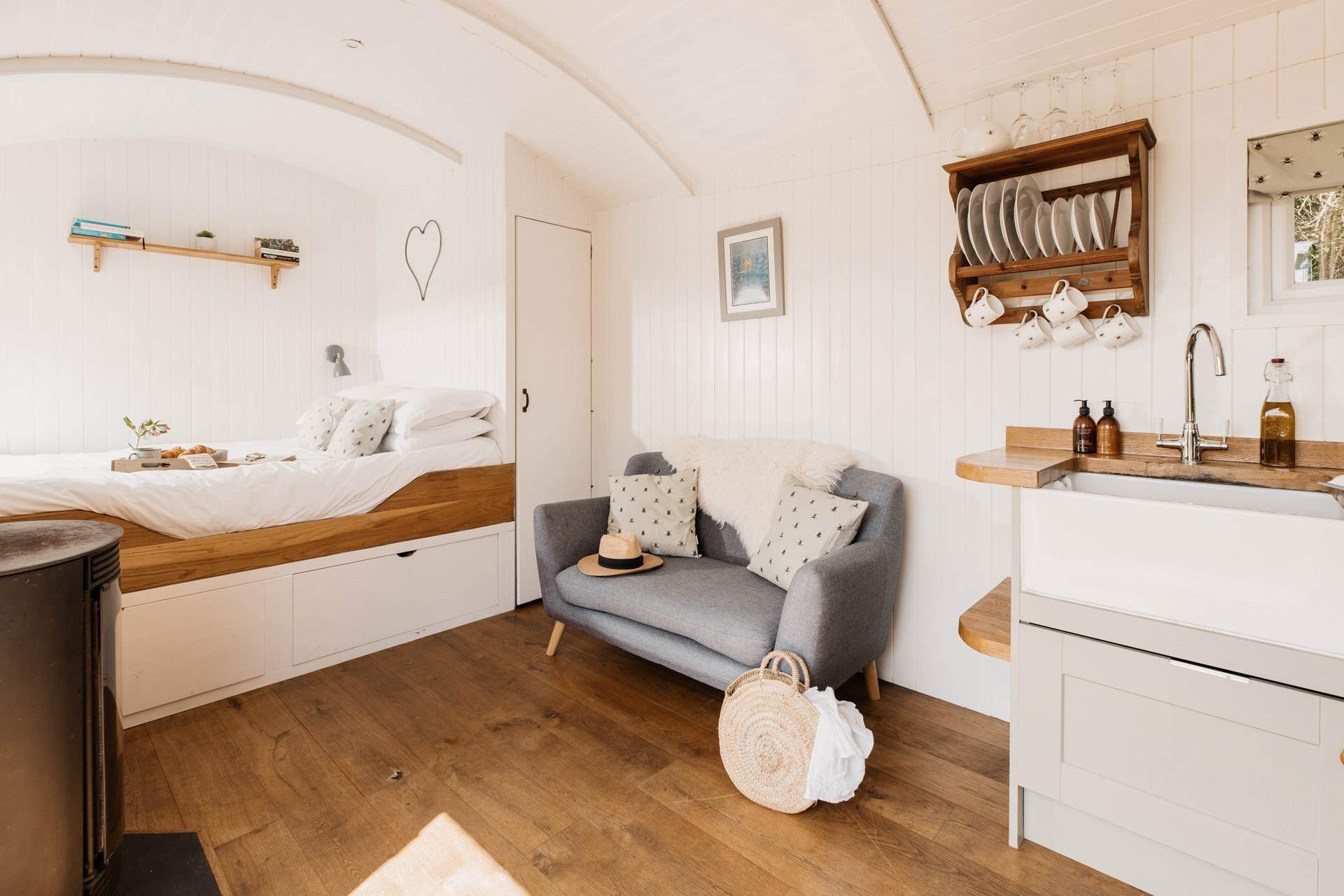 Settle on the sumptuous sofa for cosy moments