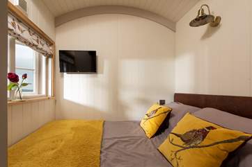 There's even a TV, if you can tear your gaze away from the view!