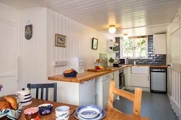 The kitchen/dining-room.
