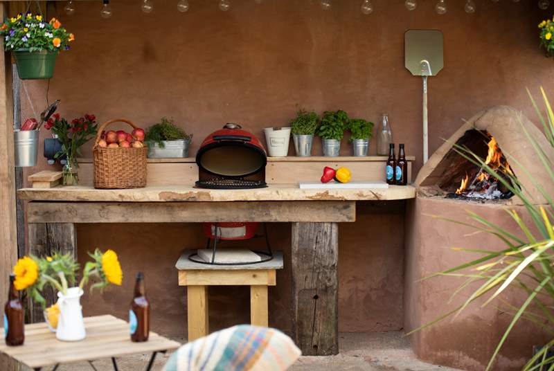 As well as a conventional kitchen, there's an alfresco, Mediterranean-inspired kitchen for cooking in nature. 