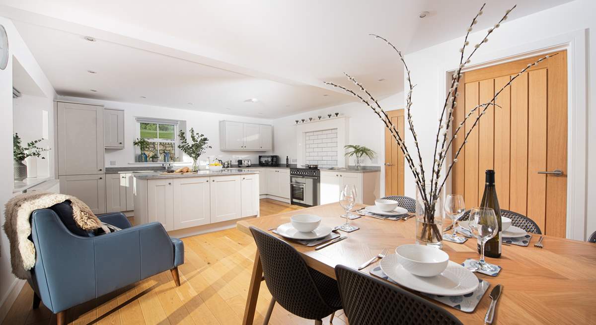 The open plan kitchen and dining space.